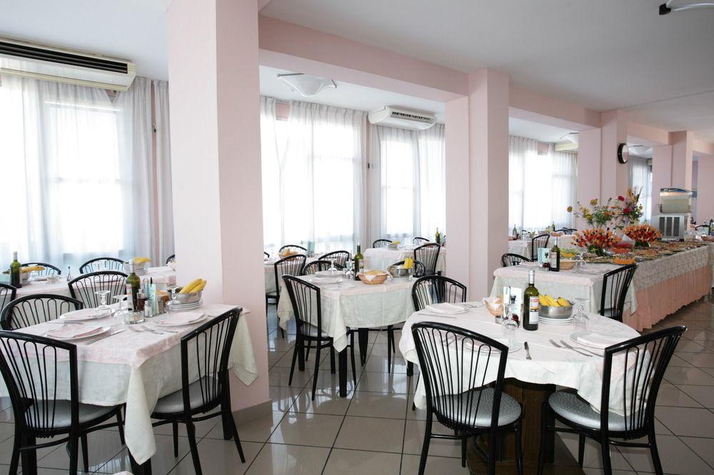 Hotel Letizia Rimini Exterior photo